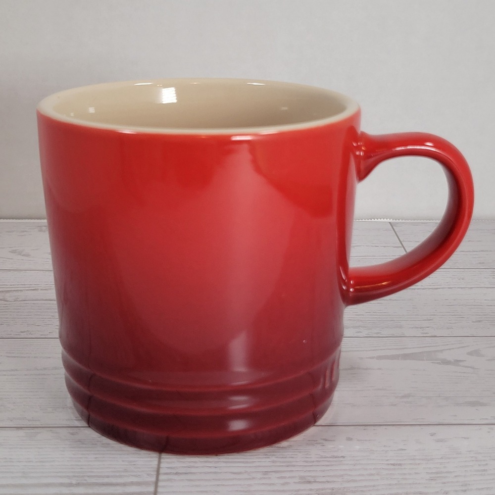 Le Creuset Ombre Mug 12oz Cerise Red Stoneware Coffee Cocoa Tea